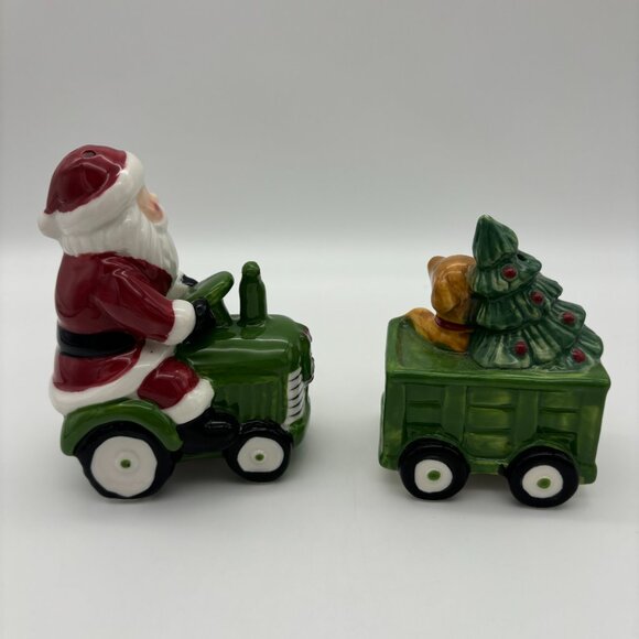 Cracker Barrel Salt Pepper Shakers Santa Tractor Dog Wagon Christmas UNUSED - Picture 3 of 6